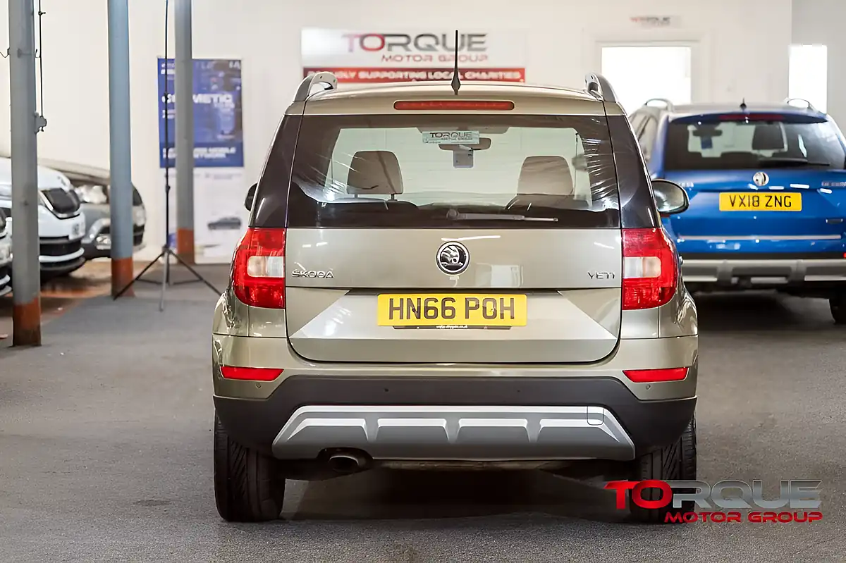 Used 2016 Skoda Yeti Se L Outdoor Green - Interior and Exterior details 6