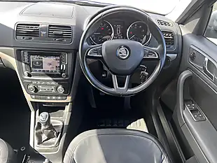 Used 2016 Skoda Yeti Se L Outdoor Pacific Blue - Interior and Exterior details 11
