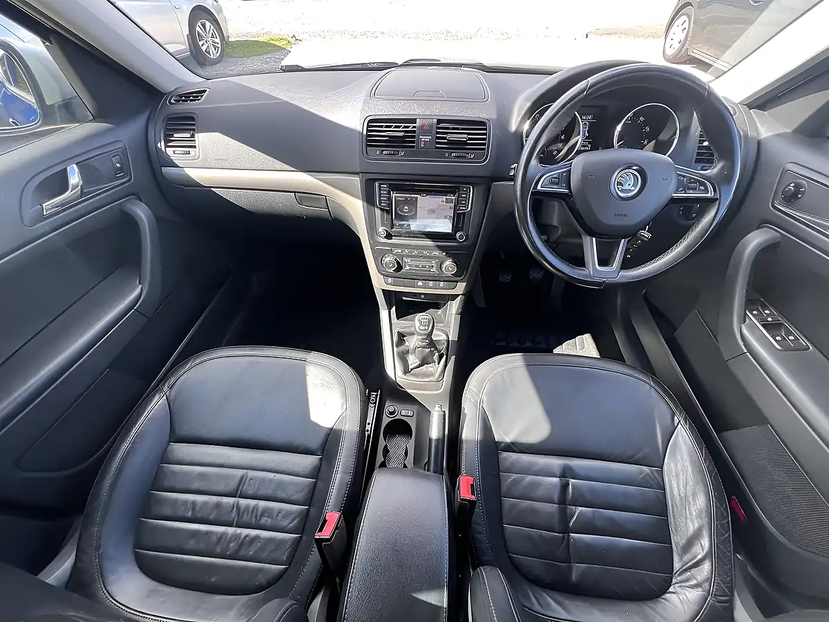 Used 2016 Skoda Yeti Se L Outdoor Pacific Blue - Interior and Exterior details 2