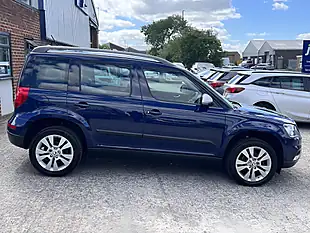 Used 2016 Skoda Yeti Se L Outdoor Pacific Blue - Interior and Exterior details 5
