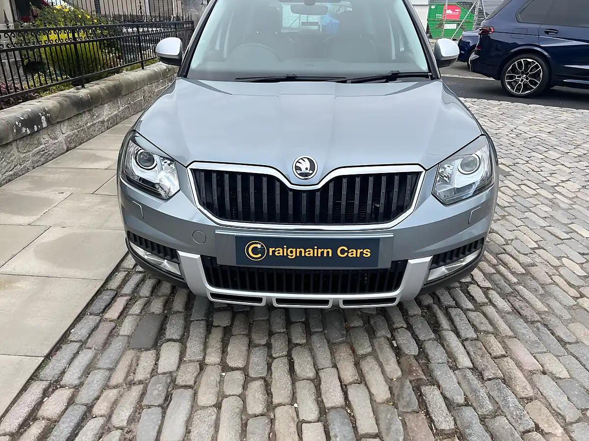 Used 2016 Skoda Yeti Se L Outdoor Quartz Grey - Interior and Exterior details 14
