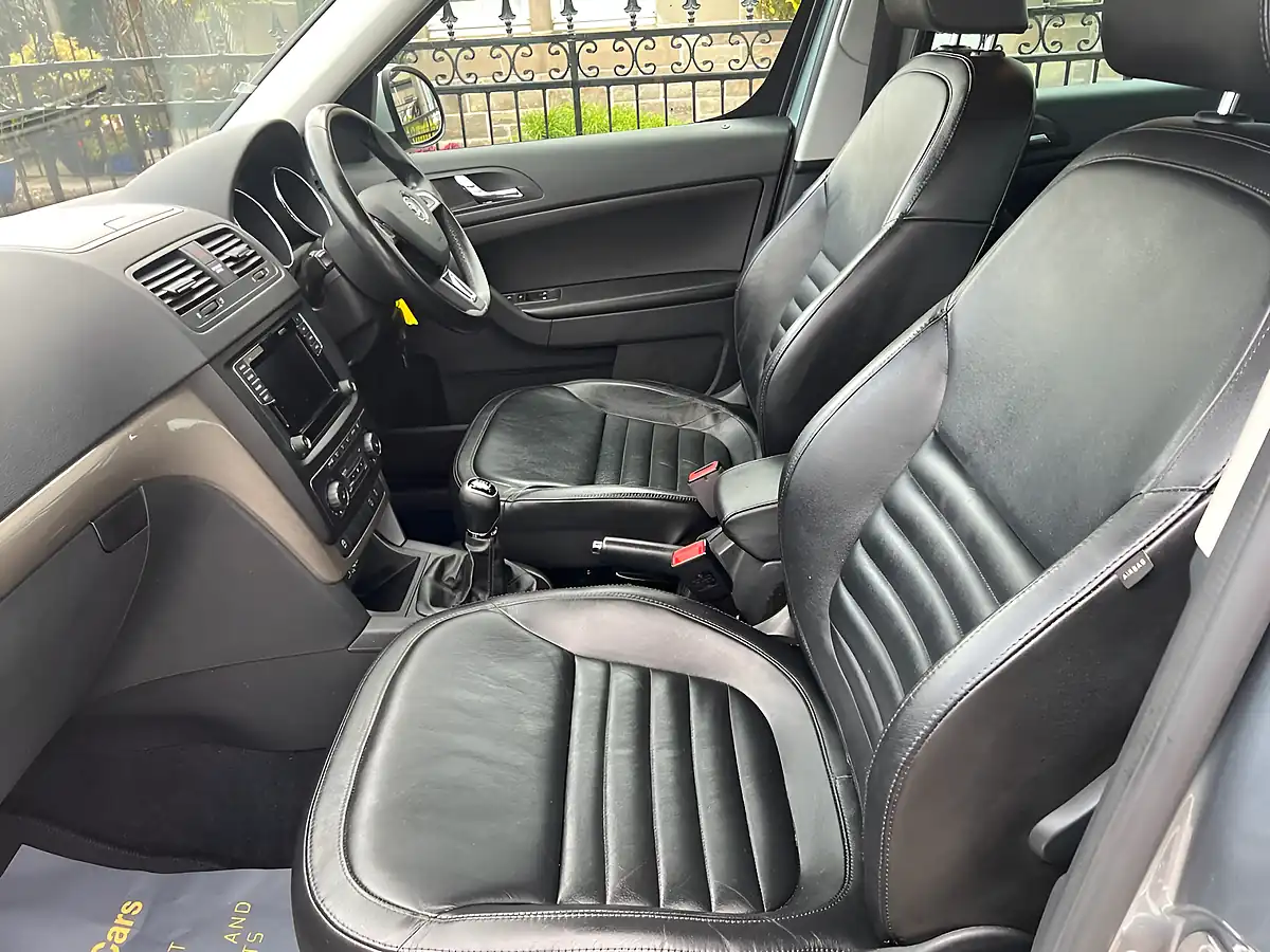 Used 2016 Skoda Yeti Se L Outdoor Quartz Grey - Interior and Exterior details 20