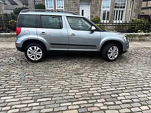 Used 2016 Skoda Yeti Se L Outdoor Quartz Grey - Interior and Exterior details 7