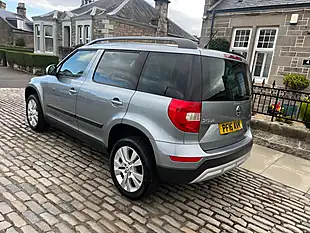 Used 2016 Skoda Yeti Se L Outdoor Quartz Grey - Interior and Exterior details 8