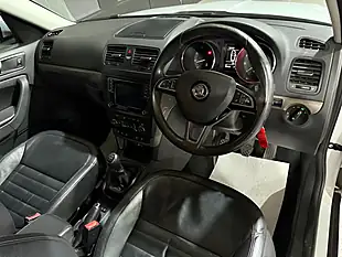 Used 2016 Skoda Yeti Se L Outdoor White - Interior and Exterior details 16