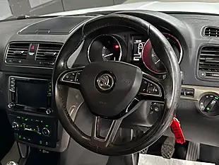 Used 2016 Skoda Yeti Se L Outdoor White - Interior and Exterior details 9