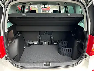 Used 2016 Skoda Yeti Se L White - Interior and Exterior details 10