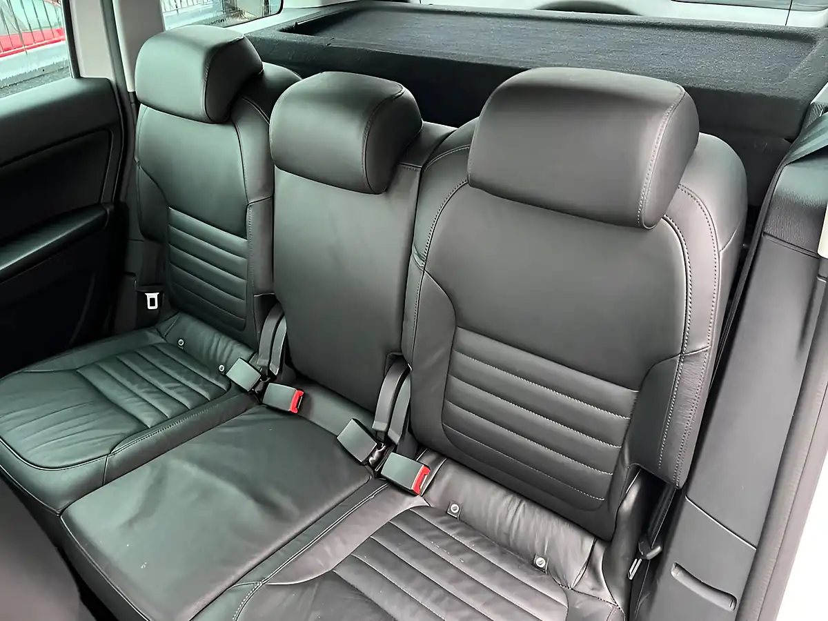Used 2016 Skoda Yeti Se L White - Interior and Exterior details 12