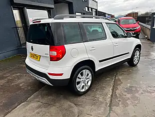 Used 2016 Skoda Yeti Se L White - Interior and Exterior details 4