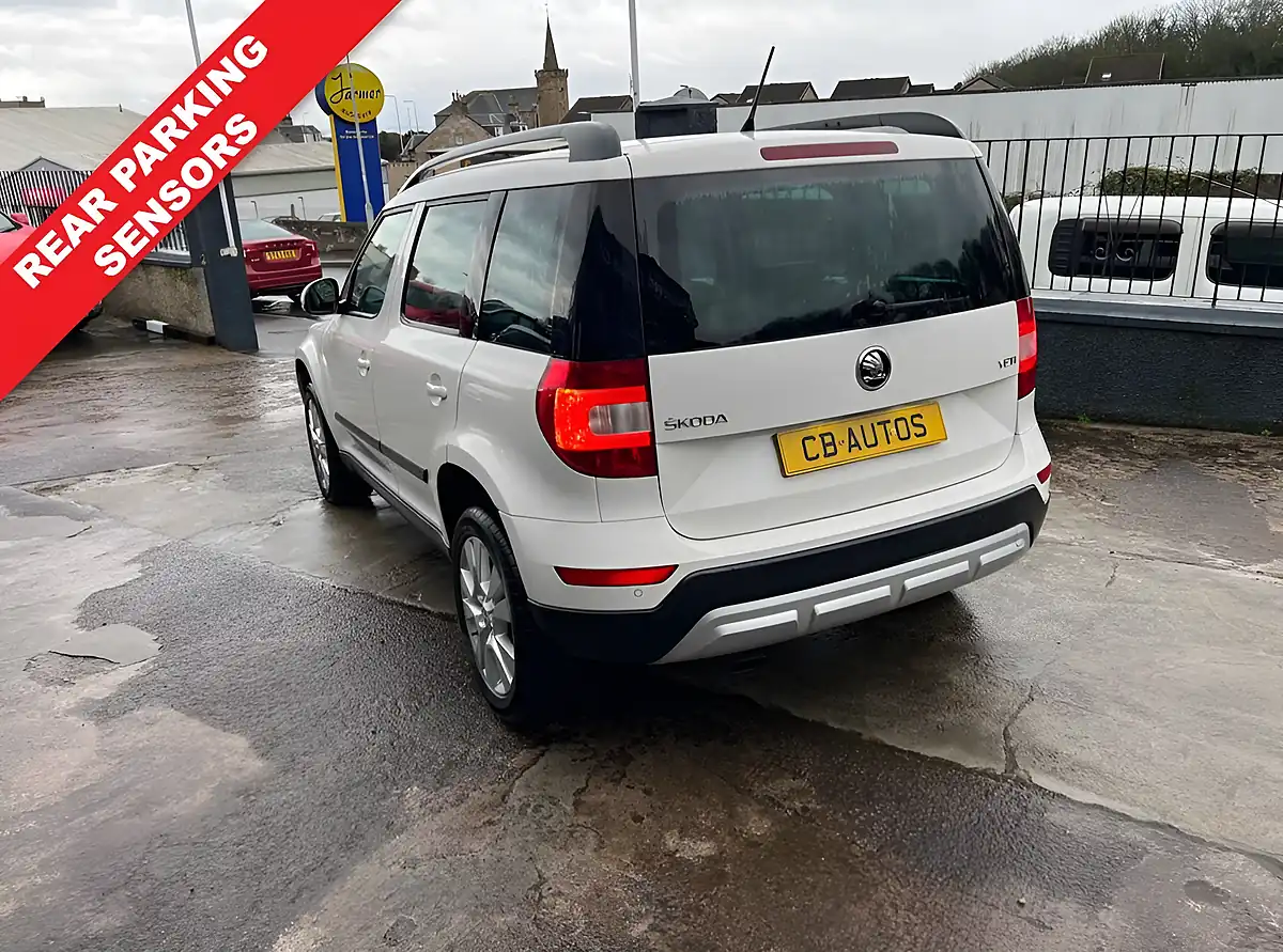 Used 2016 Skoda Yeti Se L White - Interior and Exterior details 6