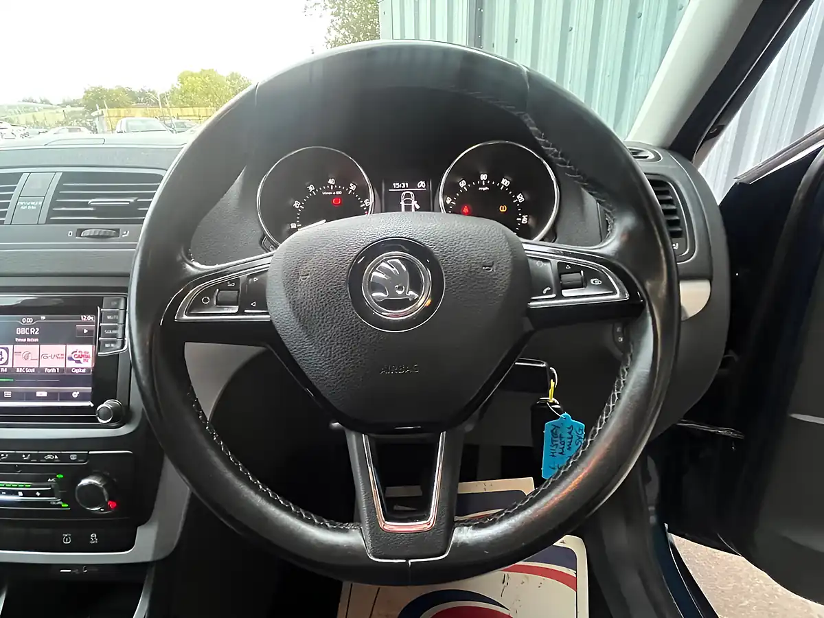 Used 2016 Skoda Yeti Se Outdoor Blue - Interior and Exterior details 14