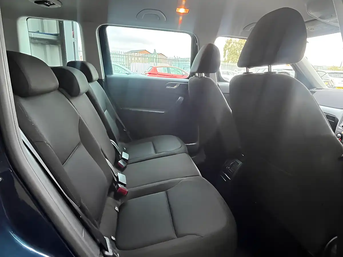 Used 2016 Skoda Yeti Se Outdoor Blue - Interior and Exterior details 16