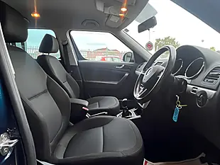 Used 2016 Skoda Yeti Se Outdoor Blue - Interior and Exterior details 4