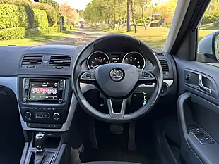 Used 2016 Skoda Yeti Se Outdoor Blue - Interior and Exterior details 12