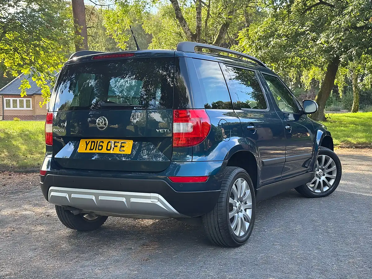 Used 2016 Skoda Yeti Se Outdoor Blue - Interior and Exterior details 17