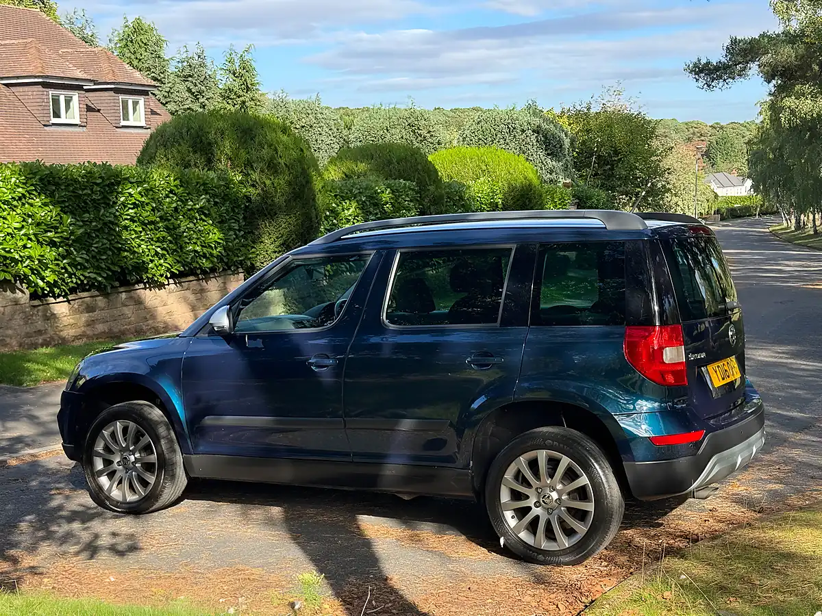 Used 2016 Skoda Yeti Se Outdoor Blue - Interior and Exterior details 19