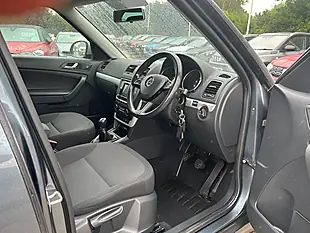 Used 2016 Skoda Yeti Se Outdoor Grey - Interior and Exterior details 11
