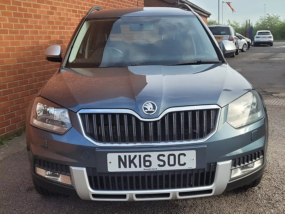 Used 2016 Skoda Yeti Se Outdoor Grey - Interior and Exterior details 9
