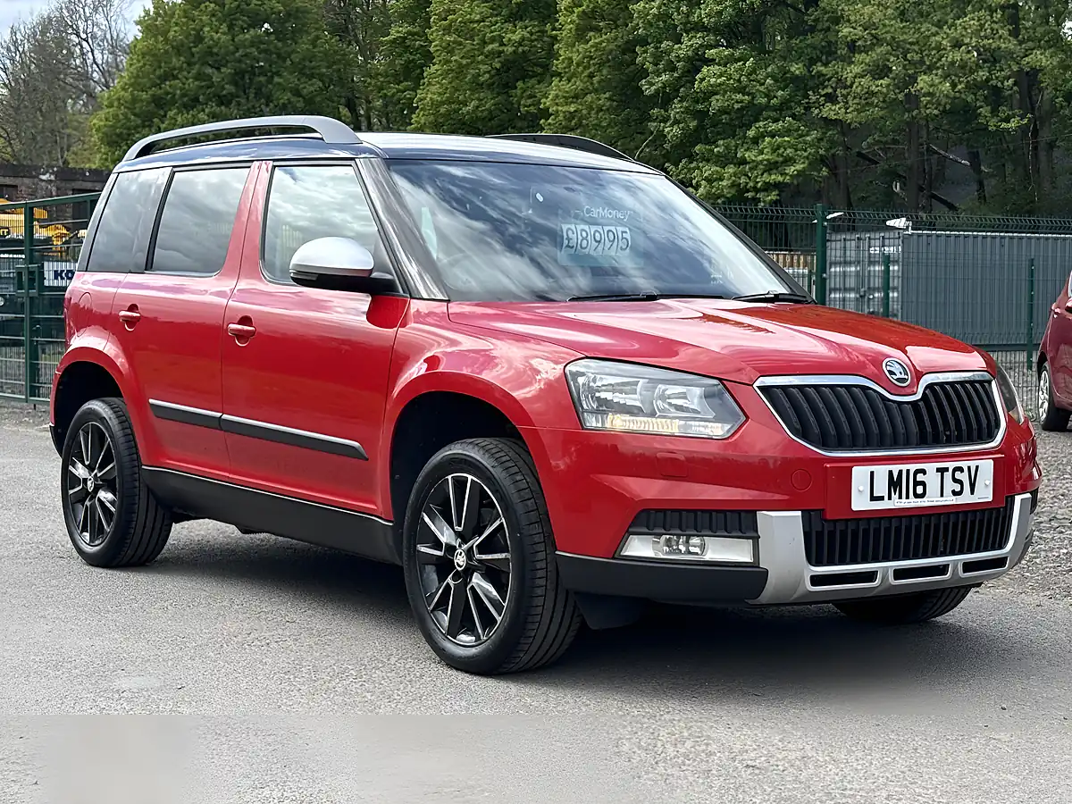 Used 2016 Skoda Yeti Se Red - Interior and Exterior details 3