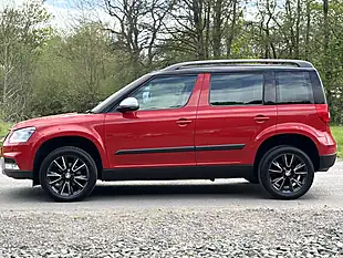 Used 2016 Skoda Yeti Se Red - Interior and Exterior details 9
