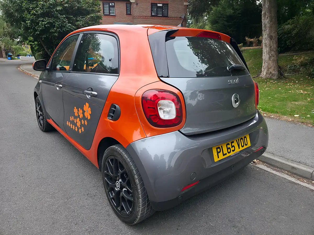 Used 2016 Smart Forfour Edition 1 Graphite Grey - Interior and Exterior details 4