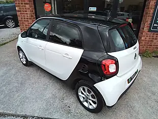 Used 2016 Smart Forfour Passion White - Interior and Exterior details 13