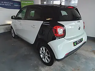 Used 2016 Smart Forfour Passion White - Interior and Exterior details 7