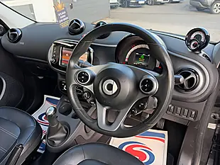 Used 2016 Smart Forfour Prime (premium Plus) Black - Interior and Exterior details 11