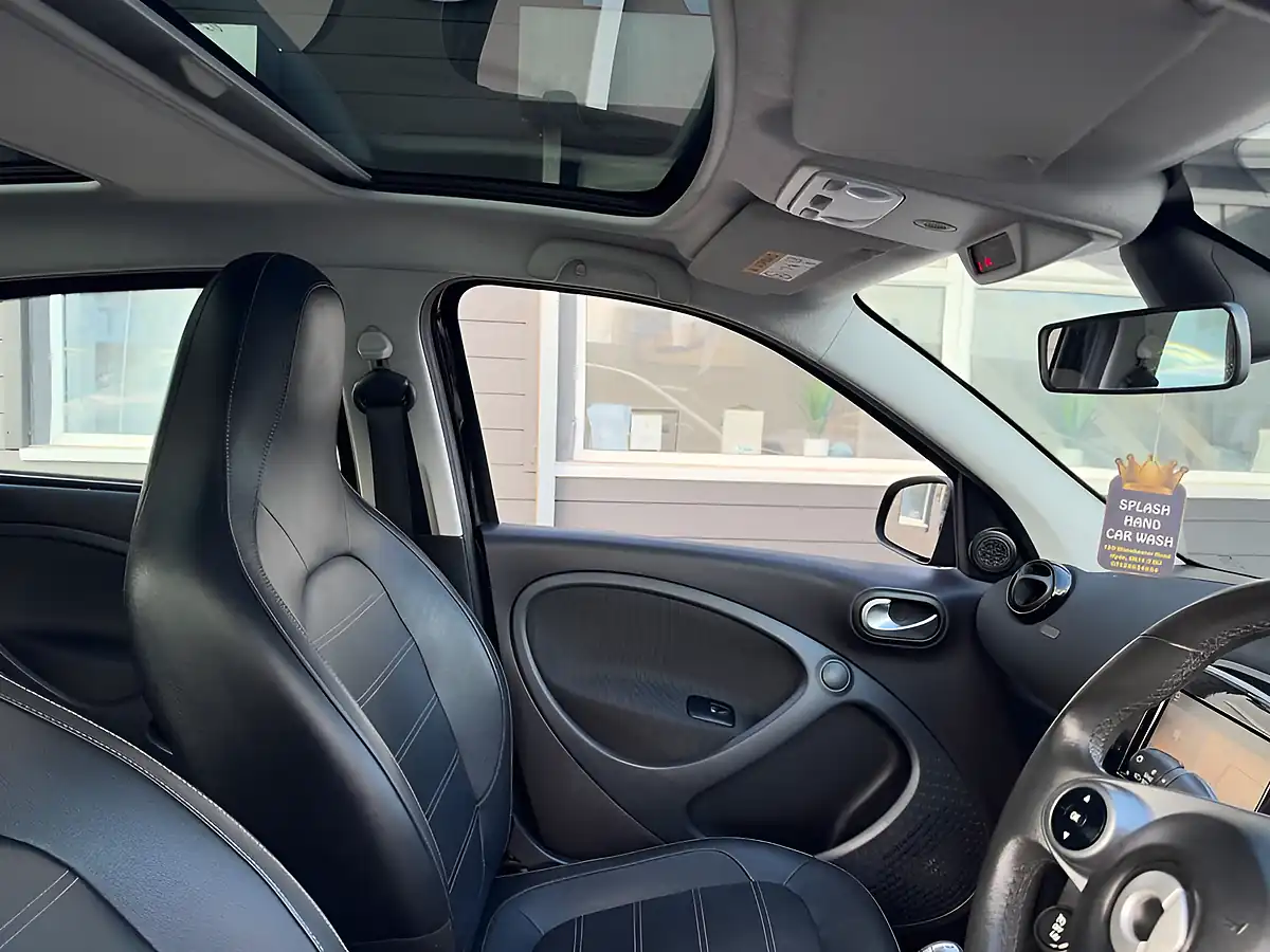 Used 2016 Smart Forfour Prime (premium Plus) Black - Interior and Exterior details 14