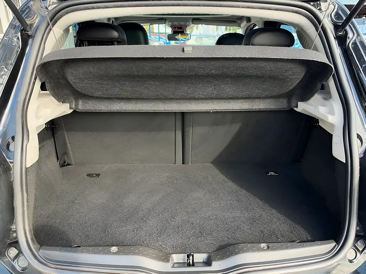 Used 2016 Smart Forfour Prime (premium Plus) Black - Interior and Exterior details 20