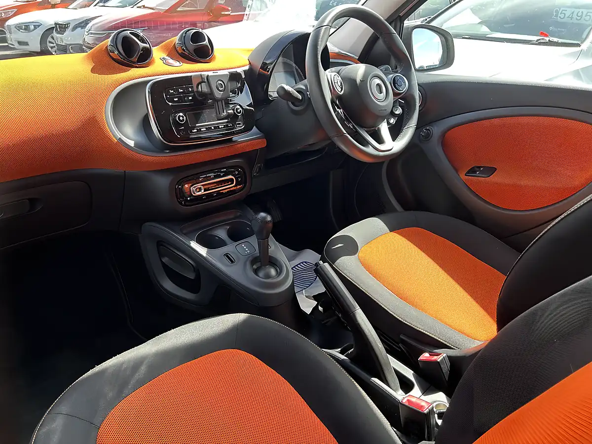 Used 2016 Smart Fortwo - Interior and Exterior details 14