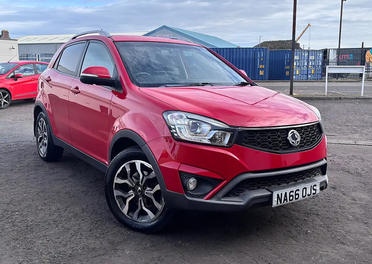 Used 2016 Ssangyong Korando Elx Red - Front View