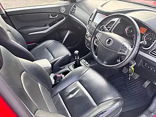 Used 2016 Ssangyong Korando Elx Red - Interior and Exterior details 13