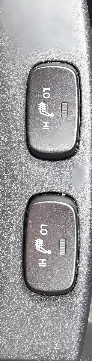 Used 2016 Ssangyong Korando Elx Red - Interior and Exterior details 14