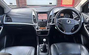 Used 2016 Ssangyong Korando Elx Red - Interior and Exterior details 17