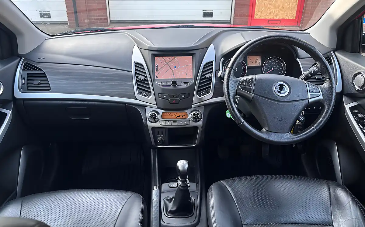 Used 2016 Ssangyong Korando Elx Red - Interior and Exterior details 17