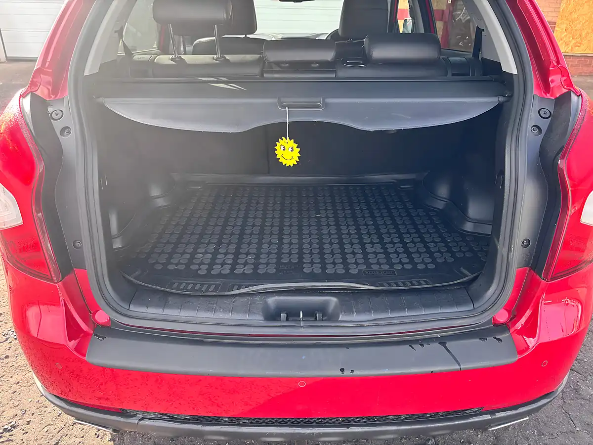 Used 2016 Ssangyong Korando Elx Red - Interior and Exterior details 18