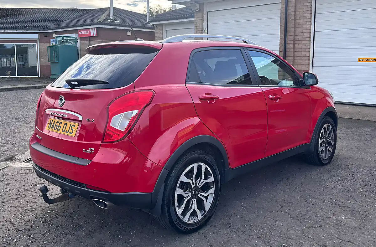 Used 2016 Ssangyong Korando Elx Red - Interior and Exterior details 3
