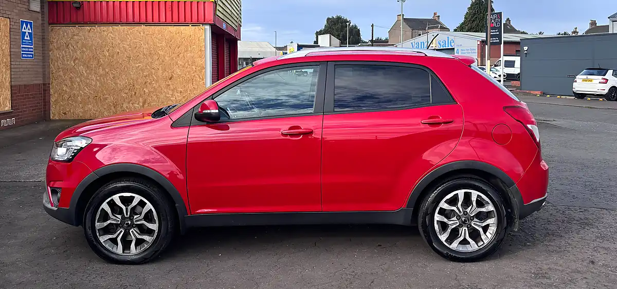 Used 2016 Ssangyong Korando Elx Red - Interior and Exterior details 4