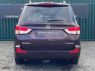 Used 2016 Ssangyong Rodius Ex Red - Interior and Exterior details 5