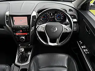 Used 2016 Ssangyong Tivoli Elx Silver - Interior and Exterior details 10