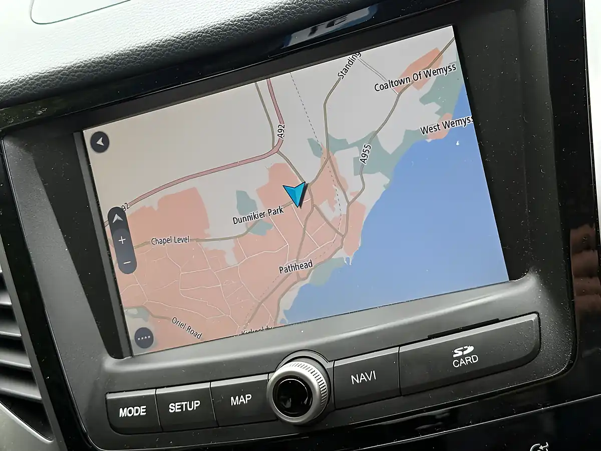 Used 2016 Ssangyong Tivoli Elx Silver - Interior and Exterior details 15