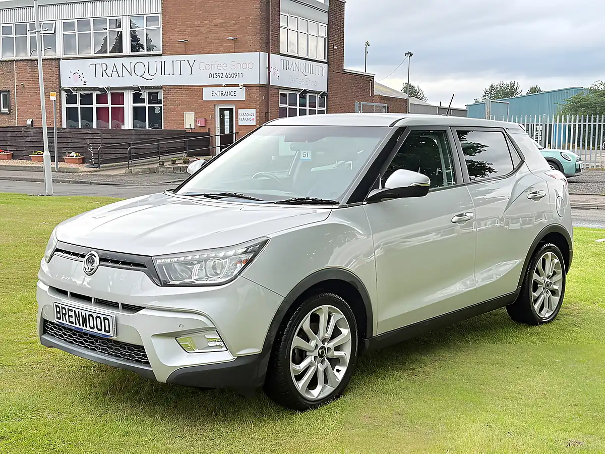 Used 2016 Ssangyong Tivoli Elx Silver - Interior and Exterior details 2