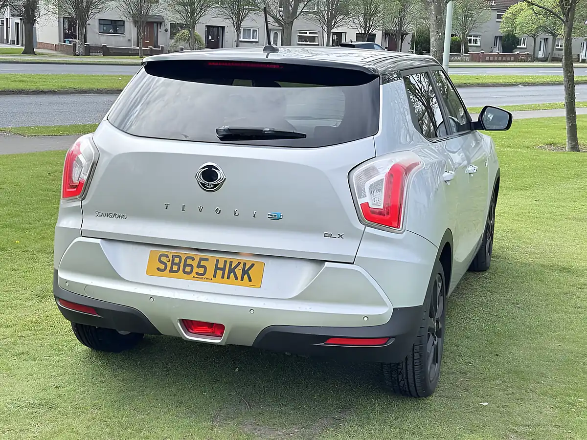 Used 2016 Ssangyong Tivoli Elx Silver - Interior and Exterior details 6