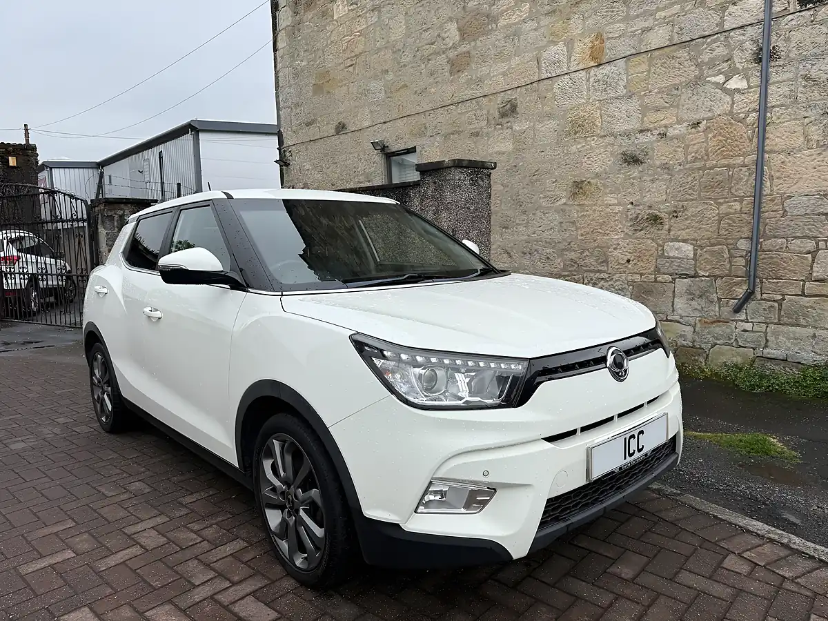 Used 2016 Ssangyong Tivoli Elx White - Interior and Exterior details 11