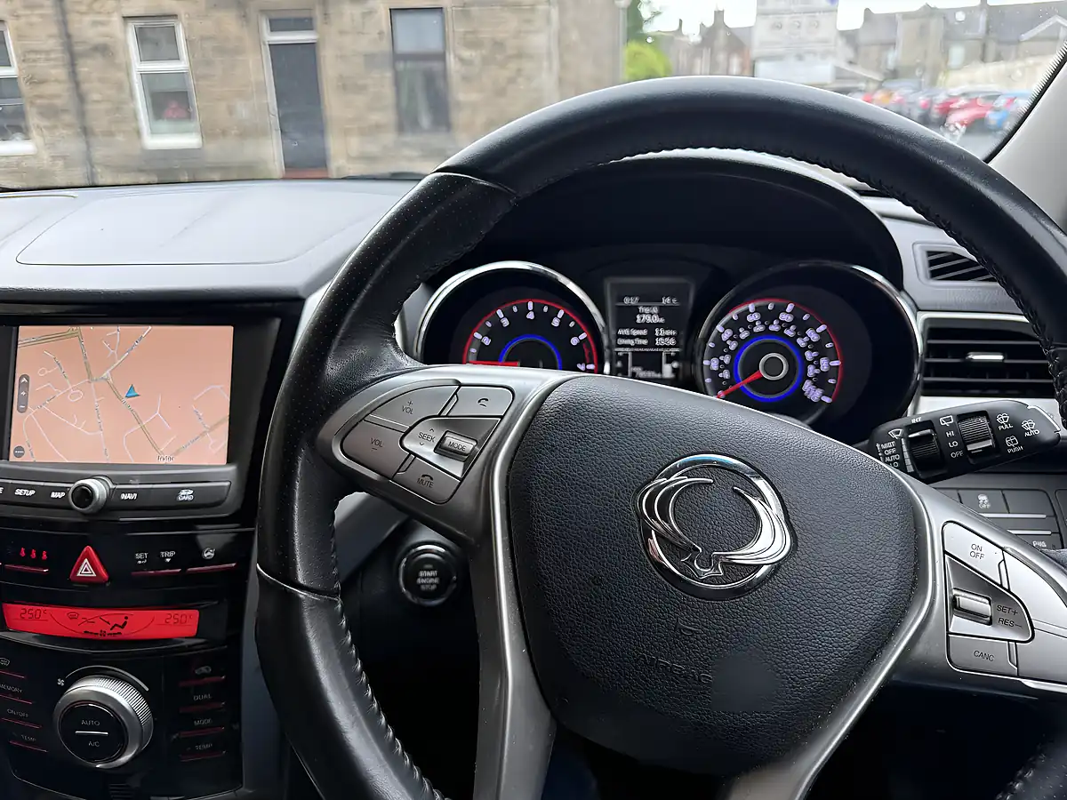 Used 2016 Ssangyong Tivoli Elx White - Interior and Exterior details 9