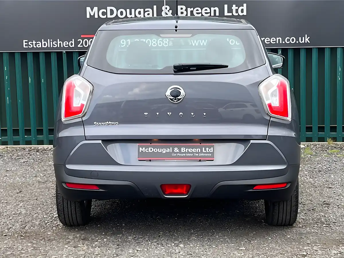 Used 2016 Ssangyong Tivoli Se Grey - Interior and Exterior details 4