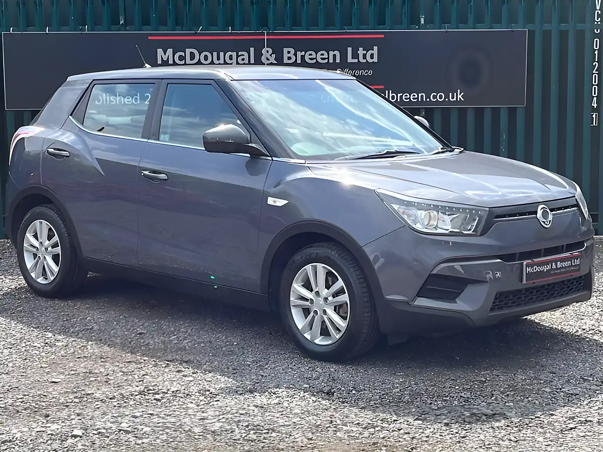 Used 2016 Ssangyong Tivoli Se Grey - Interior and Exterior details 7