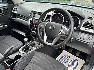 Used 2016 Ssangyong Tivoli Se Grey - Interior and Exterior details 9