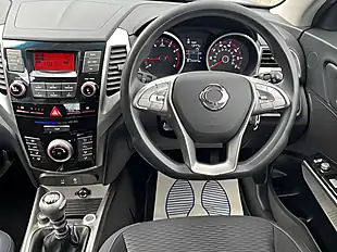 Used 2016 Ssangyong Tivoli Se Grey - Interior and Exterior details 17